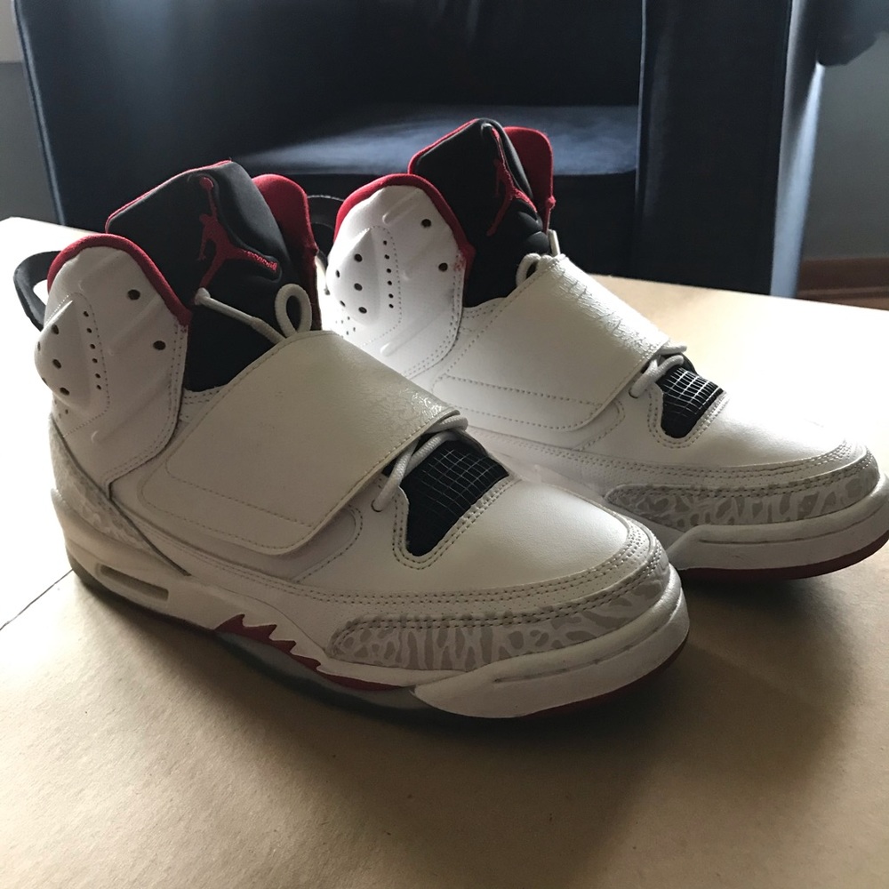 Jordan Son of Mars 512246-112 Size 6Y